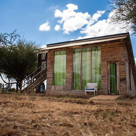 Kilimanjaro View Cabin-Amboseli Oloitokitok Екстериор снимка