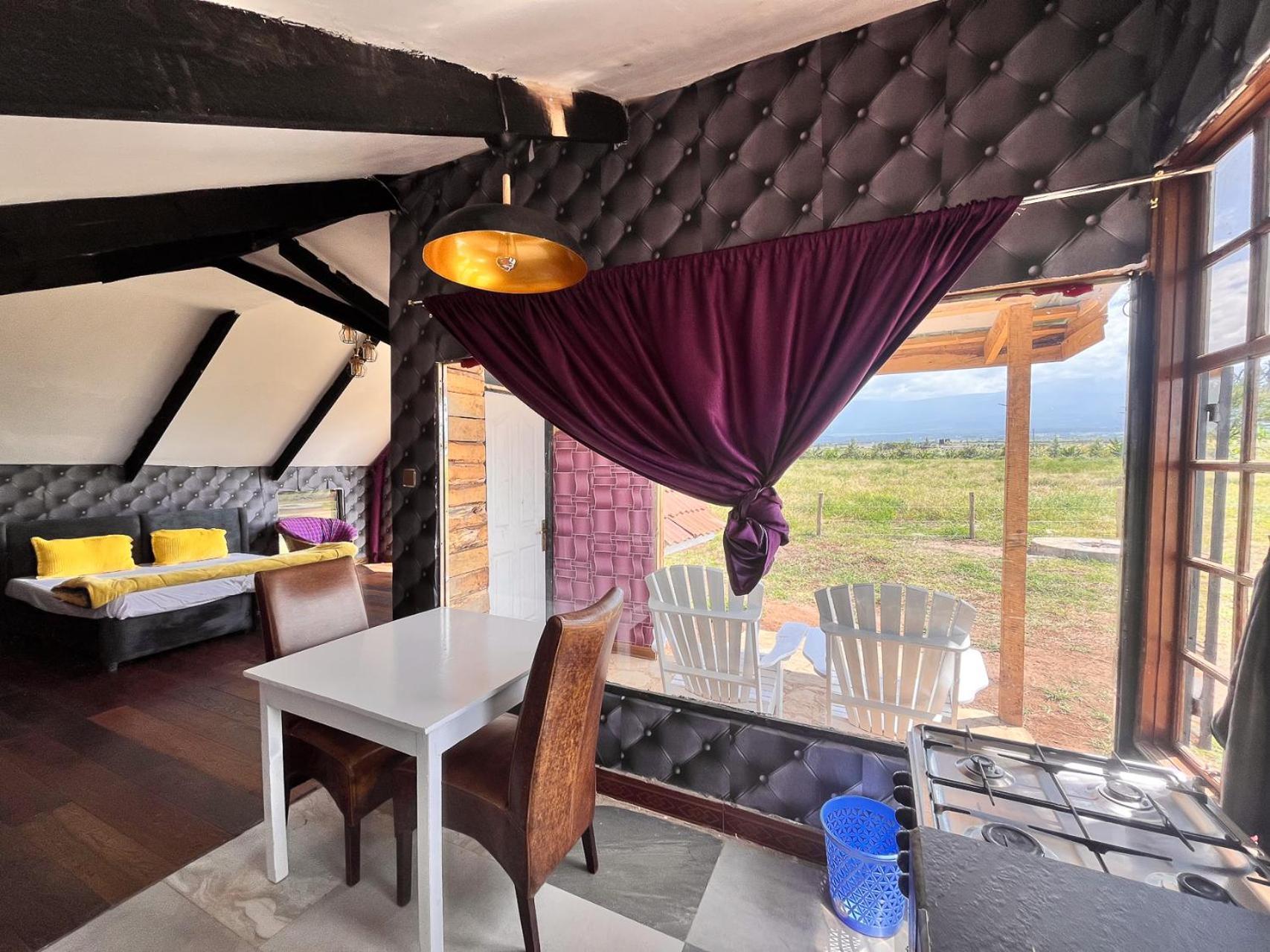 Kilimanjaro View Cabin-Amboseli Oloitokitok Екстериор снимка