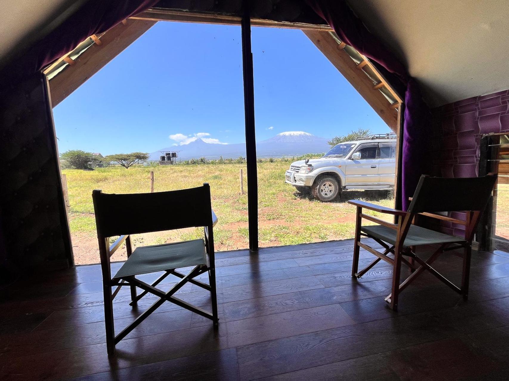 Kilimanjaro View Cabin-Amboseli Oloitokitok Екстериор снимка