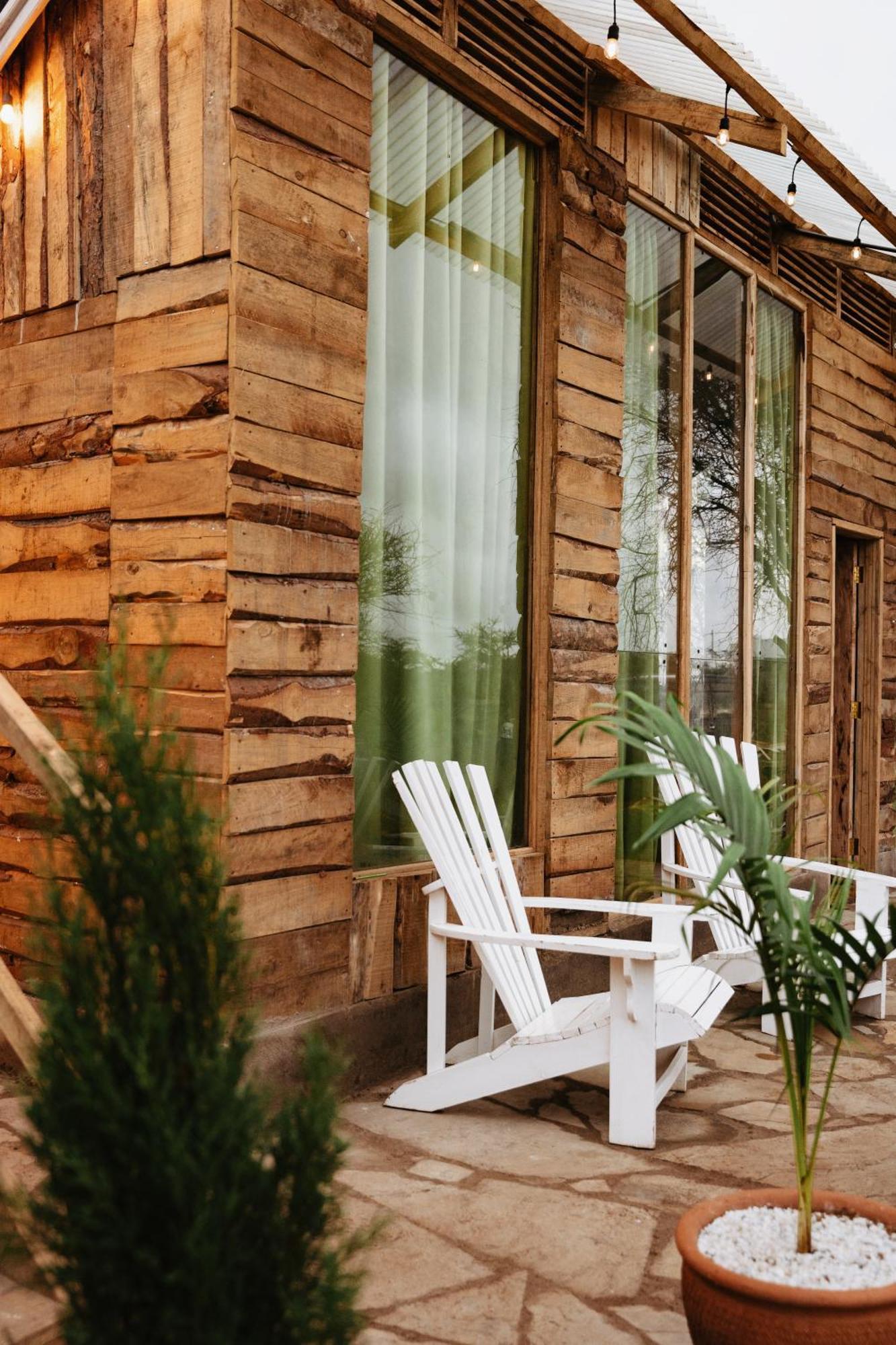 Kilimanjaro View Cabin-Amboseli Oloitokitok Екстериор снимка